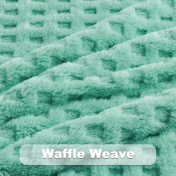 NEWCOSPLAY 3D Waffle Checkered Flannel King Blanket, Aqua, 90"x110" | Super Soft Cute Lightweight Decorative Premium Silky Fleece Blanket for Couch Sofa Bed, Gift for Women Men, All Season Use