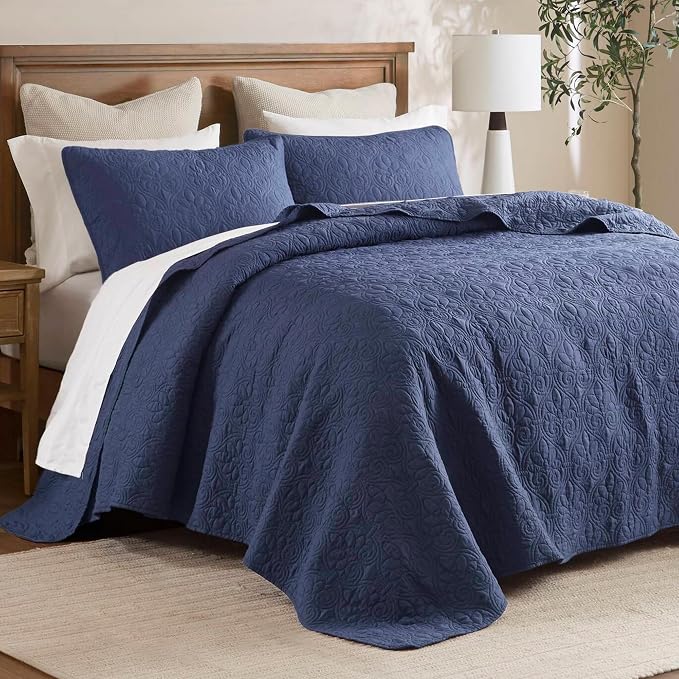 Madison Park Queen Quilt Bedding Set, Cottage-Inspired Damask, 3PC | All Season Quilted Coverlet, Classic Stitch Pattern Bedspread & Shams, Ultra Soft Microfiber Bedspread Set, Navy