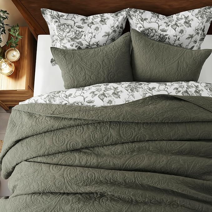 EVERGRACEHOME 100% Cotton Paisley Quilt Set, King Size, Olive Green | Prewashed for Softness, Year-Round Breathability, Gift-Ready Box, Matelasse-style Quilted Coverlet, 3 Piece Set with 2 Shams