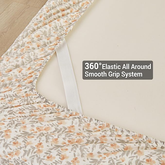 Viviland Floral Full Sheet Set - 4 Piece Vintage Light Orange Flower Patterned Bed Sheets - Soft, Breathable Microfiber Sheets with Deep Pocket, Non-Slip Fitted Sheets & Pillowcases