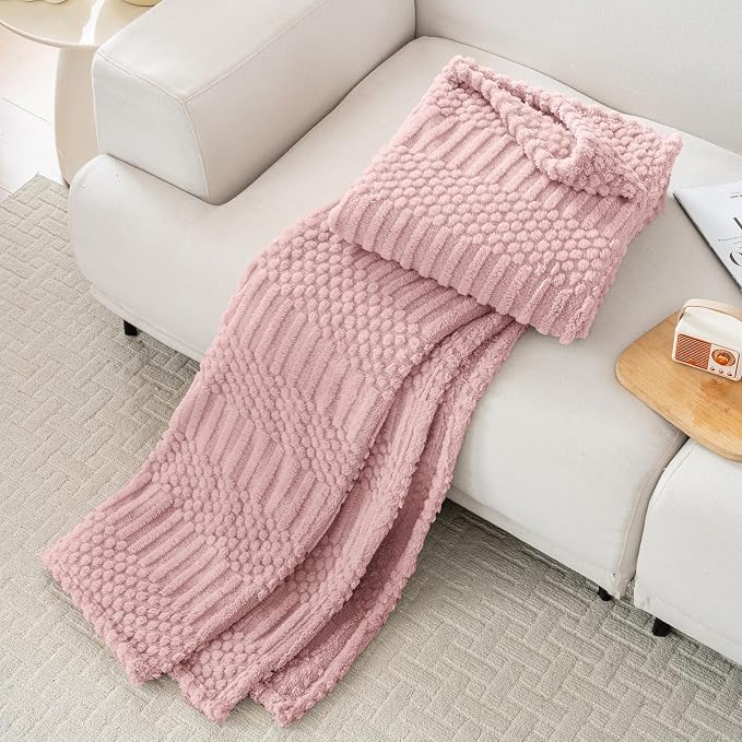 Pink Throw Blanket - Soft & Fluffy Fleece, Cute & Aesthetic, Perfect for Sofa, Couch, Chair, Bed, Living Room & Bedroom, All-Season Use, Plush & Cozy Decorative Blanket 50x60