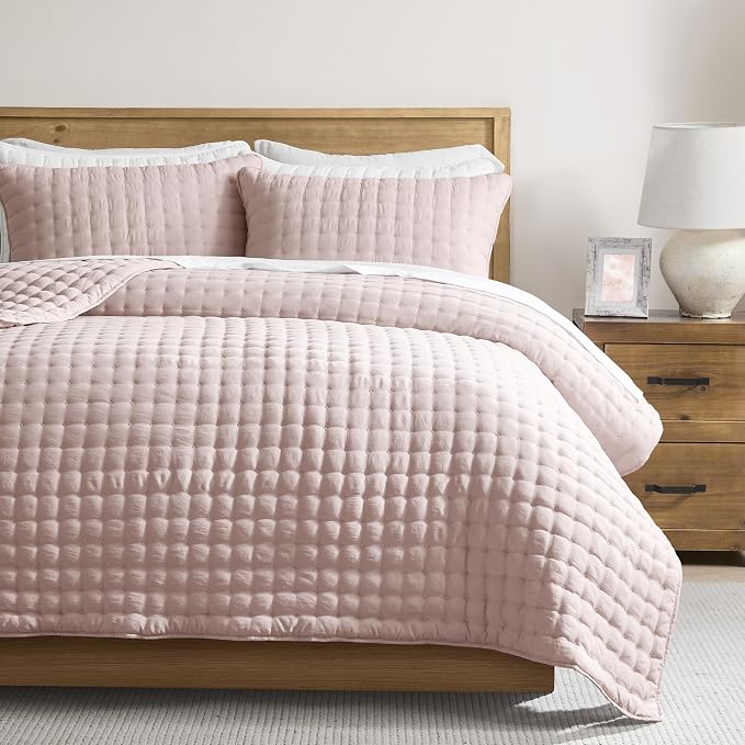 WDCOZY Pink King Size Quilt Bedding Sets with Pillow Shams, Lightweight Soft Bedspread Coverlet, Quilted Blanket Thin Comforter Bed Cover, All Season Summer Spring, 3 Pieces, 104x90 inches