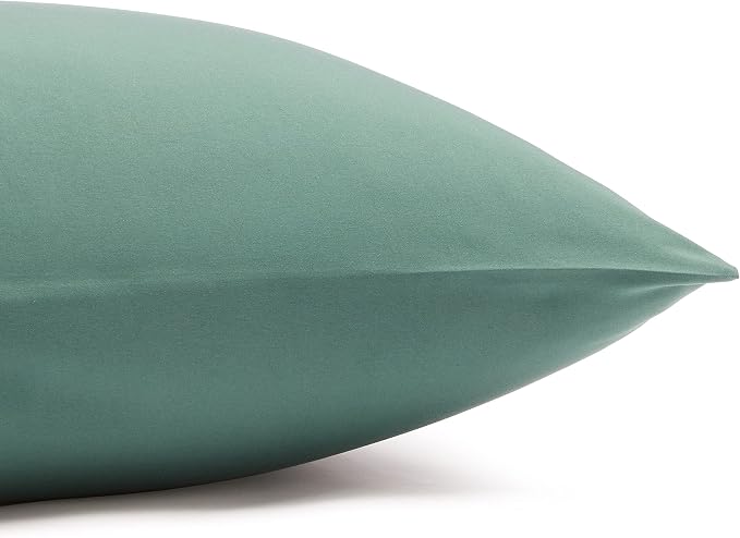 Amazon Basics Lightweight Super Soft Easy Care Wrinkle-Free Breathable Brushed Microfiber 3-Piece Bed Sheet Set with 14-Inch Deep Pockets, Twin XL, Emerald Green, Solid