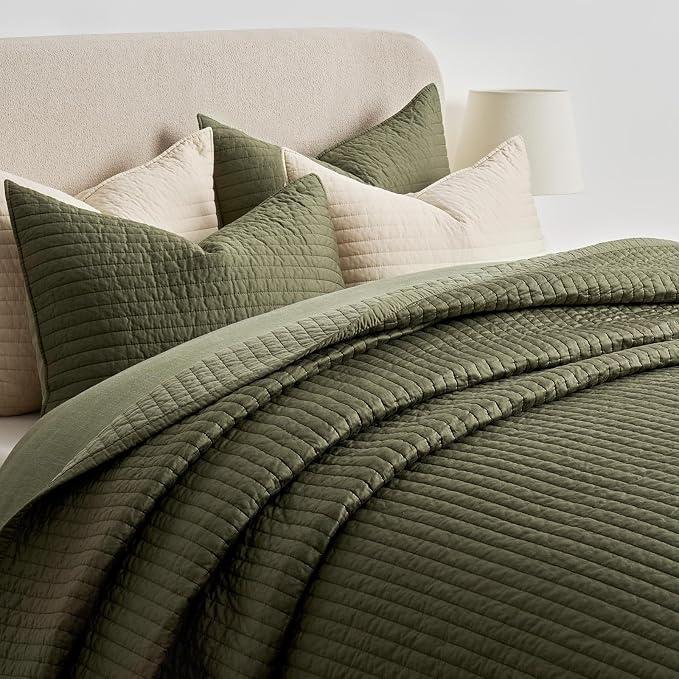 EVERGRACEHOME Cotton Sateen Quilt Set, Oversized Cal King, Olive Green | 100% Cotton, Channel Stitch Coverlet Bedspread, Pre-Washed Lightweight Soft Bedding Set for All Season, 3 Piece, with 2 Shams