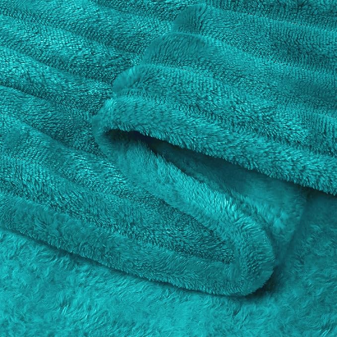 BEDELITE 3D Ribbed Ocean Blue Fleece Twin Blanket for Couch, 60x80 Inch | Soft Warm Fluffy Blanket for Bed Sofa College Dorm Room Decor, Luxury Cozy Plush Birthday Gifts for Women Girls, Lightweight