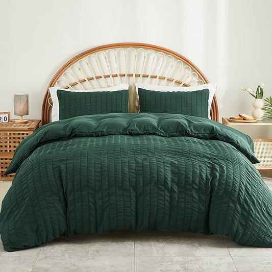 AveLom Dark Green Seersucker Duvet Cover Set King Size (104 x 90 inches), 3 Pieces (1 Duvet Cover + 2 Pillow Cases), Ultra Soft Washed Microfiber, Textured Duvet Cover with Zipper Closure, Corner Ties