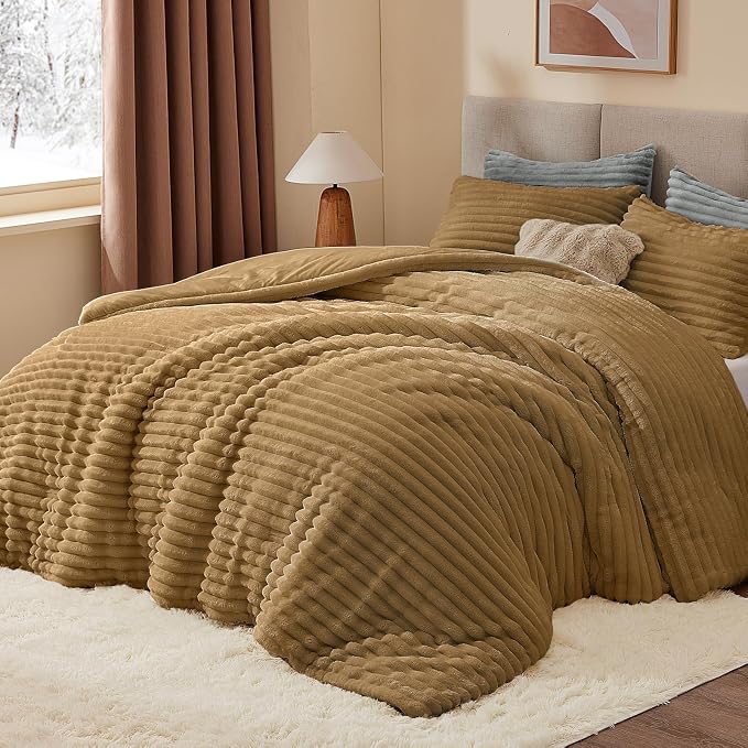 BEDELITE Fleece California King Comforter Set, Fluffy Bed Set, Brown | Super Soft & Warm Bedding, Luxury Fuzzy Faux Fur Comforter for Winter, Heavy Plush Bedding, with 2 Pillowcases