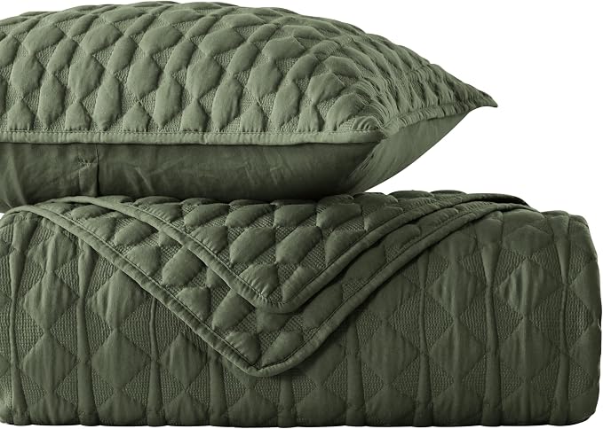 WDCOZY Olive Green Quilt King Size Bedding Set with 2 Pillow Shams, Lightweight Soft Bedspread Coverlet, Thin Comforter Bed Cover for All Season, 3 Pieces, 104x90 inches