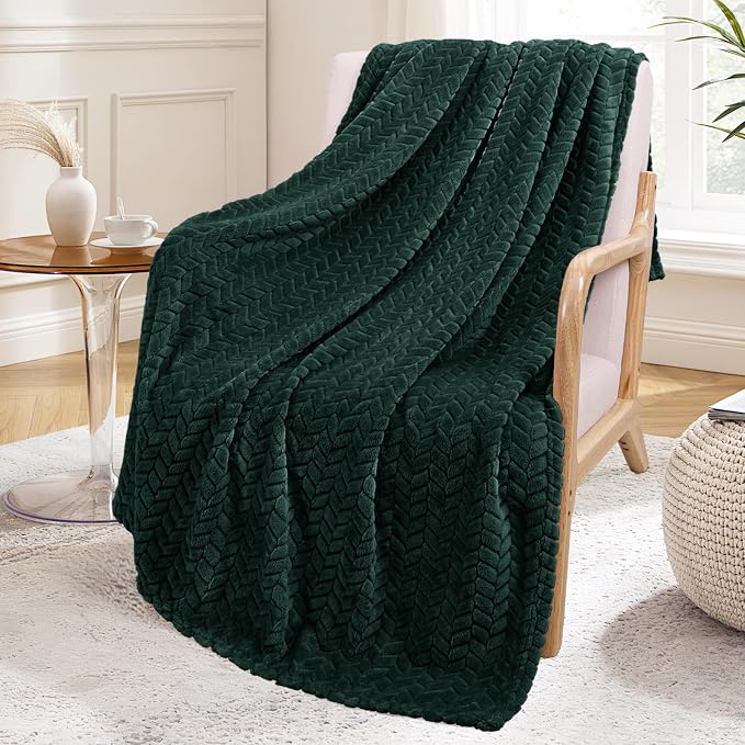 Exclusivo Mezcla Fleece Throw Blanket for Couch Sofa, 50”x70”, Forest Green | Oversized Soft Cozy Fluffy Blankets for Summer, Decorative Plush Flannel Throws for Living Room, Bedroom with Leaves Pattern