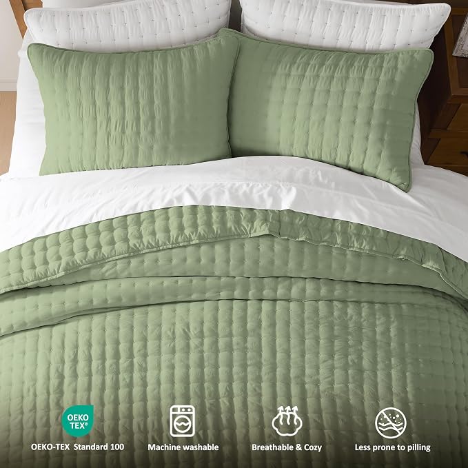 WDCOZY Sage Green Cloud Quilt Set King Size, Lightweight Soft Cross Stitch Bedspread, Farmhouse Rustic Country Coverlet, Spring Summer Thin Comforter, 3 Pieces, 2 Pillow Shams, 104x90 inches