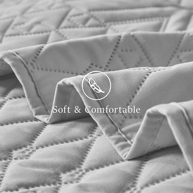 akkialla Twin Size Quilt Bedding Set,Light Grey Lightweight Microfiber Soft Bedspreads,Modern Style Geoetric Pattern Coverlet Set for All Seasons,2 Piece(1 Quilt,1Pillow Sham)