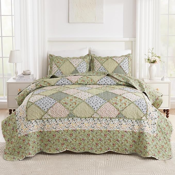 Oversized King Size Quilt Set 128x120 Green Floral Patchwork Bedspread Set | 3-Piece Extra Wide Super King Size Bedding Set Rversible Quilted Coverlet Lightweight Comforter Bed Cover with 2 Pillowcases