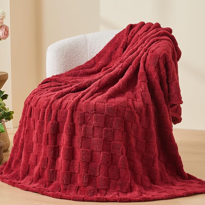 NEWCOSPLAY 3D Checkered Flannel Throw Blanket, Red Checkered, 50"x70" | Super Soft Cute Lightweight Decorative Premium Silky Fleece Blanket for Couch Sofa Bed, Gift for Women Men, All Season Use