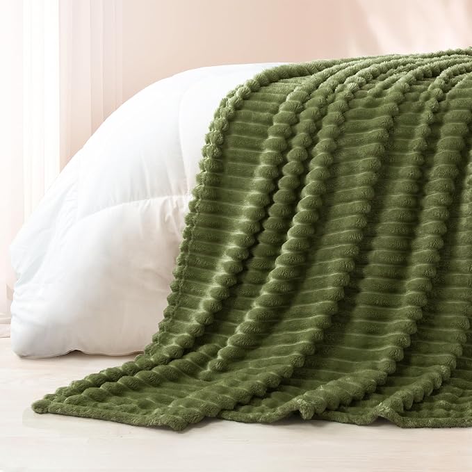 Exclusivo Mezcla Striped Fleece Throw Blanket for Couch, Sofa, Bed, 50"x60" | Soft Breathable Cozy Bed Blankets, Lightweight Plush Fluffy Fuzzy Jacquard Decorative Blankets