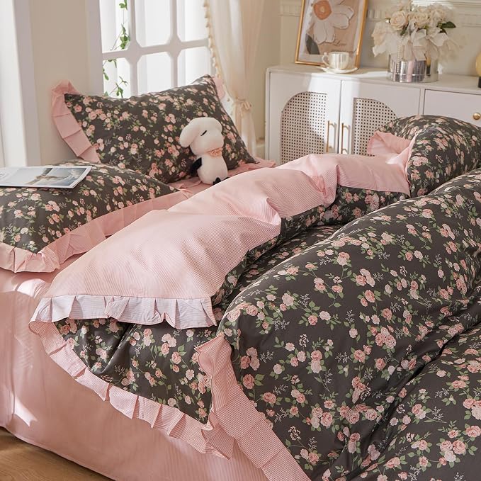 mixinni Vintage Floral Duvet Cover Set Queen Size – 100% Cotton Ruffle Lace Bedding, Pink Rose Flower and Green Leaf Print, Reversible Stripes Pattern, Grandmillennial Cottagecore Aesthetic 3Pcs