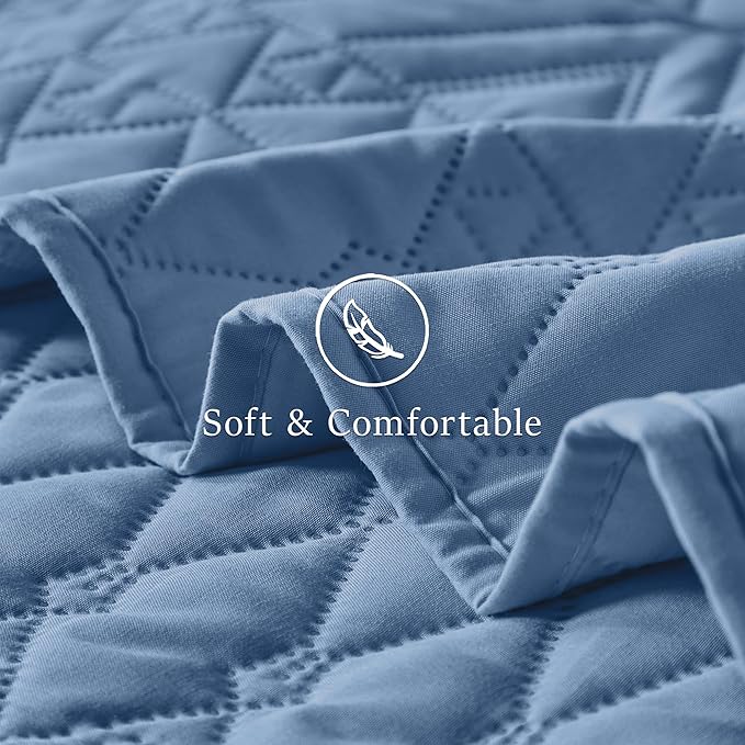 Akkialla King/Cal King Quilt Set, Boho Style in a Solid Color, Bluish Grey Lightweight Microfiber Bedspread, Soft and Breathable Coverlet for All Seasons, 3-Piece Bedding Set (1 Quilt, 2 Pillow Shams)
