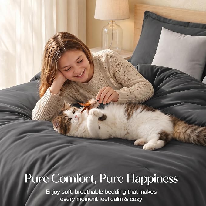 Utopia Bedding 3 Pc King Comforter Set, All Season Bedding, Grey | Bedding Set Includes Comforter (90x102) Inches, 2 Shams (20x36) Inches. Soft Microfiber Down Alternative, Machine Washable.