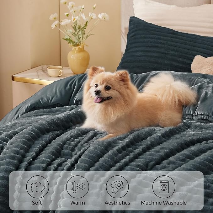 BEDELITE Fleece Full Comforter Set, Fluffy Bed Set, Dark Grey | Super Soft & Warm Bedding, Luxury Fuzzy Faux Fur Comforter for Winter, Heavy Plush Bedding, with 2 Pillowcases