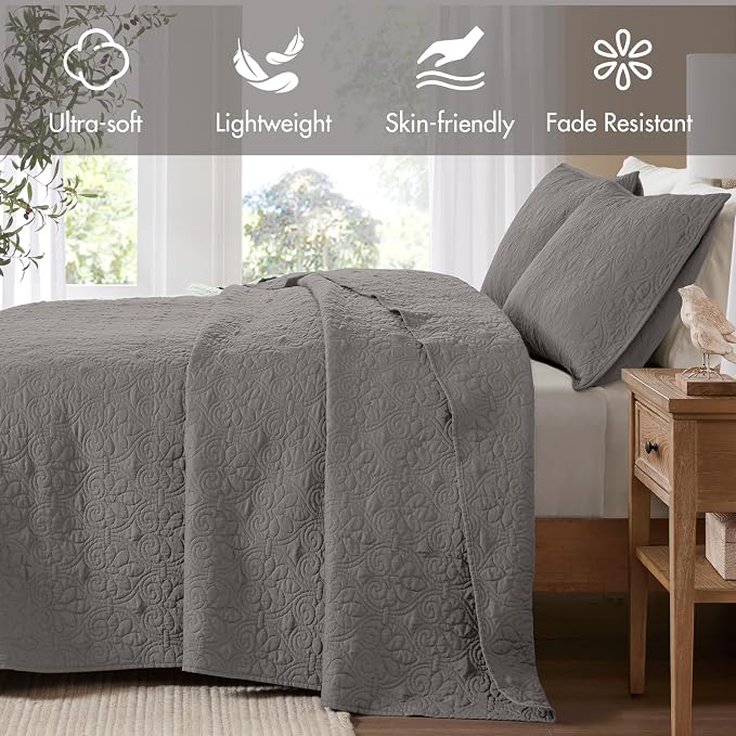 Madison Park Full Quilt Bedding Set, Cottage-Inspired Damask, 3PC | All Season Quilted Coverlet, Classic Stitch Pattern Bedspread & Shams, Ultra Soft Microfiber Bedspread Set, Dark Grey