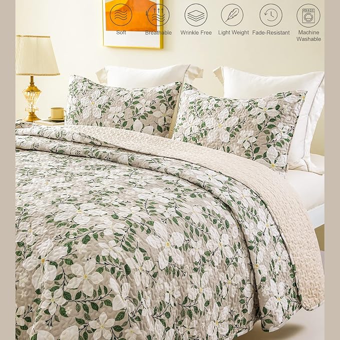Whale Flotilla California King Size Quilt Set, Soft Floral Leaf Bedspreads | Reversible Lightweight Oversized Quilt Bedding Set for Bed, White Bone Printed Coverlets with 2 Pillow Shams for All Seasons