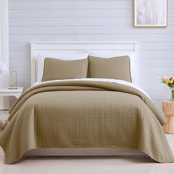 Southshore Fine Living, Inc. Twin Quilt Bedding Set, Soft Brushed Microfiber Taupe Quilts, Twin/XL Coverlet Bedspread, Wrinkle & Pet Hair Resistant Bedding with 1 Pillow Sham, Taupe