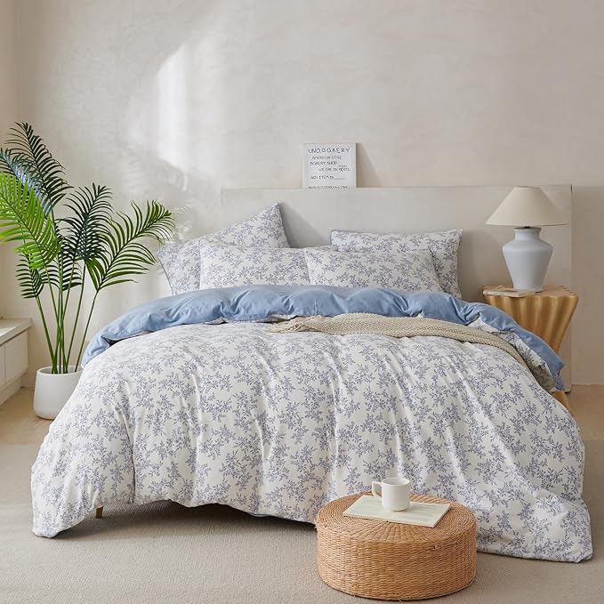 Floral Queen Comforter Set Soft 3 Pieces Chic Crinkle Gauze Fabric Garden Style Blue Floral Print Botanical Flower Comforter for All Seasons Luxury Warmth Comfy Breathable with 2 Pillowcases
