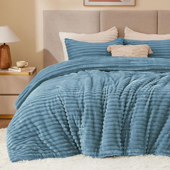 BEDELITE Fleece Queen Comforter Set, Fluffy Bed Set, Blue Fog | Super Soft & Warm Bedding, Luxury Fuzzy Faux Fur Comforter for Winter, Heavy Plush Bedding, with 2 Pillowcases