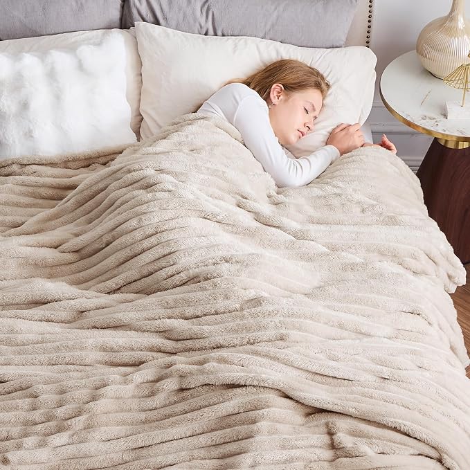 NEWCOSPLAY Fleece Ribbed Cozy Queen Blanket for Couch, Linen, 90"x90" | Premium Silky Flannel Blanket, Soft Lightweight Fluffy Throw Blanket for Bed Sofa Decor, Gift for All Season Use