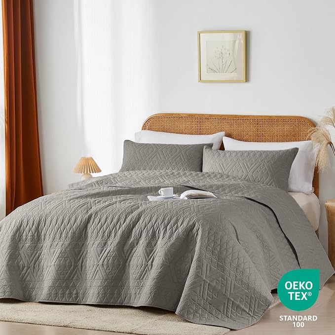 akkialla Full/Queen Size Quilt Bedding Set,Dark Grey Lightweight Microfiber Soft Bedspread,Modern Style Geoetric Pattern Coverlet Set for All Seasons,3 Piece(1 Quilt,2 Pillow Shams)