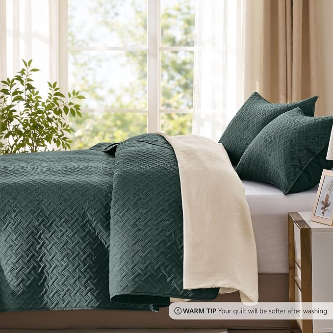 FLYMME Quilts King Size,Lightweight Forest Green Bedspreads,Basket Weave Pattern,Ultra Soft Microfiber Bed Coverlet 3 Pieces for All-Seasons (1 Quilt,2 Pillow Shams)