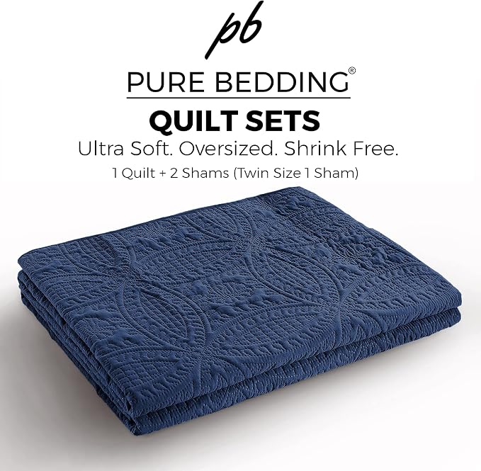 Pure Bedding Quilt Set Full/Queen Size Navy - Oversized Bedspread - Soft Microfiber Lightweight Coverlet for All Season - 3 Piece Includes 1 Quilt and 2 Shams, Geometric Pattern