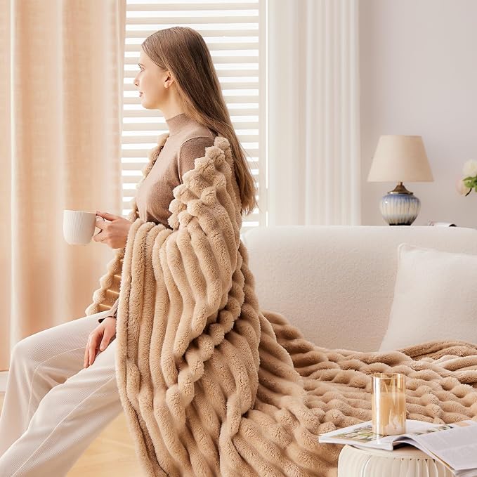 NEWCOSPLAY Fleece Ribbed Cozy Twin Blanket for Couch, Brown, 60"x80" | Premium Silky Flannel Blanket, Soft Lightweight Fluffy Throw Blanket for Bed Sofa Decor, Gift for All Season Use