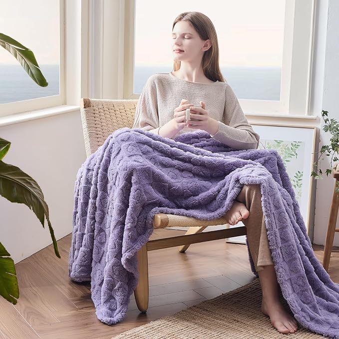 NEWCOSPLAY 3D Heart Checkered Flannel Throw Blanket, Lavender, 50"x70" | Super Soft Cute Lightweight Decorative Premium Silky Fleece Blanket for Couch Sofa Bed, Gift for Women Men, All Season Use