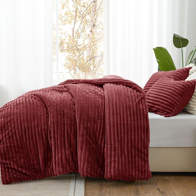 BEDELITE Fleece King Comforter Set, Fluffy Bed Set, Burgundy | Super Soft & Warm Bedding, Luxury Fuzzy Faux Fur Comforter for Winter, Heavy Plush Bedding, with 2 Pillowcases