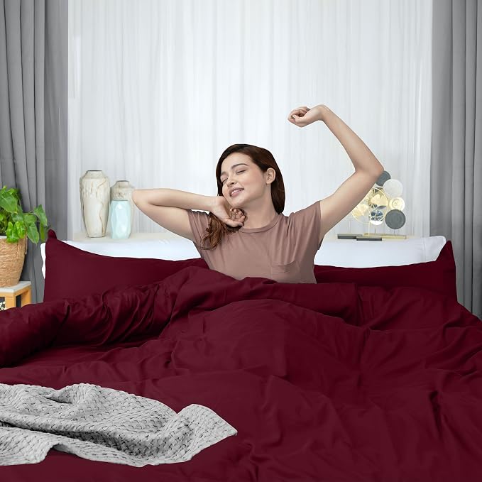 Duvet Cover Full, 3 PC Cotton Like Polyester With Zipper Closure, Burgundy | Extra Soft and Breathable, Wrinkle & Fade Resistant, Includes Duvet Cover and 2 Pillow Shams, Comforter Not Included, OekoTex