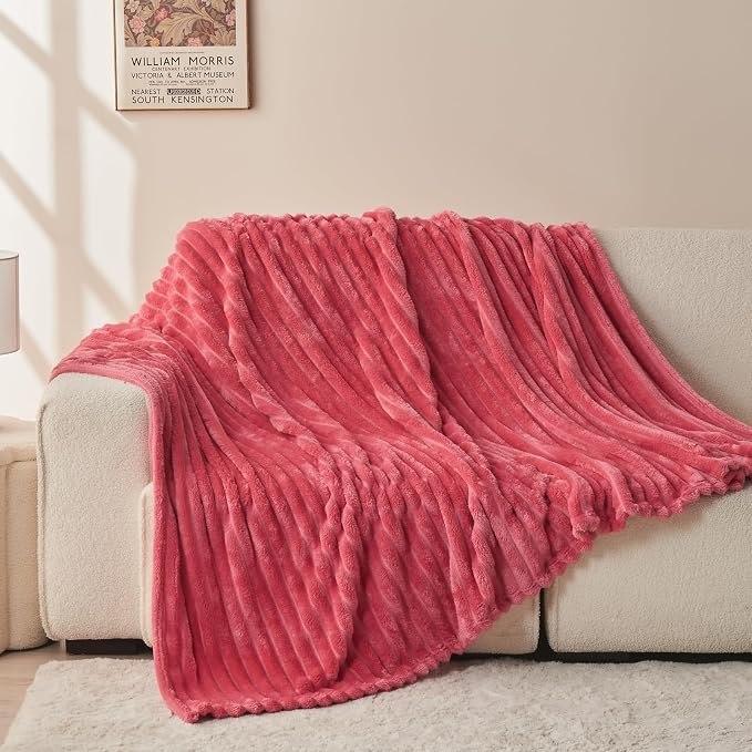 NEWCOSPLAY Fleece Ribbed Cozy Twin Blanket for Couch, Coral Pink, 60"x80" | Premium Silky Flannel Blanket, Soft Lightweight Fluffy Throw Blanket for Bed Sofa Decor, Gift for All Season Use