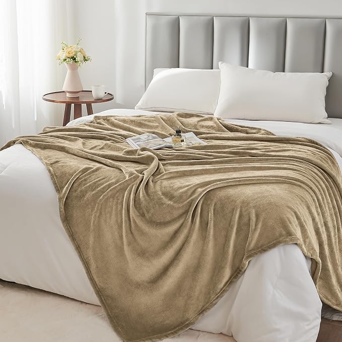BEDELITE Fleece Blanket Soft Plush Throw for Couch Camel 50"x60" | Ultra Soft Fleece, Plush Microfiber, Lightweight Warmth, All Season Comfort, Fade Resistant, Machine Washable, Couch Sofa Bed