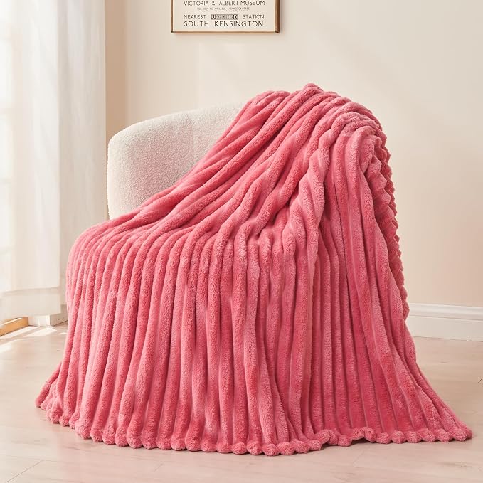 NEWCOSPLAY Fleece Ribbed Cozy King Blanket for Couch, Coral Pink, 90"x110" | Premium Silky Flannel Blanket, Soft Lightweight Fluffy Throw Blanket for Bed Sofa Decor, Gift for All Season Use
