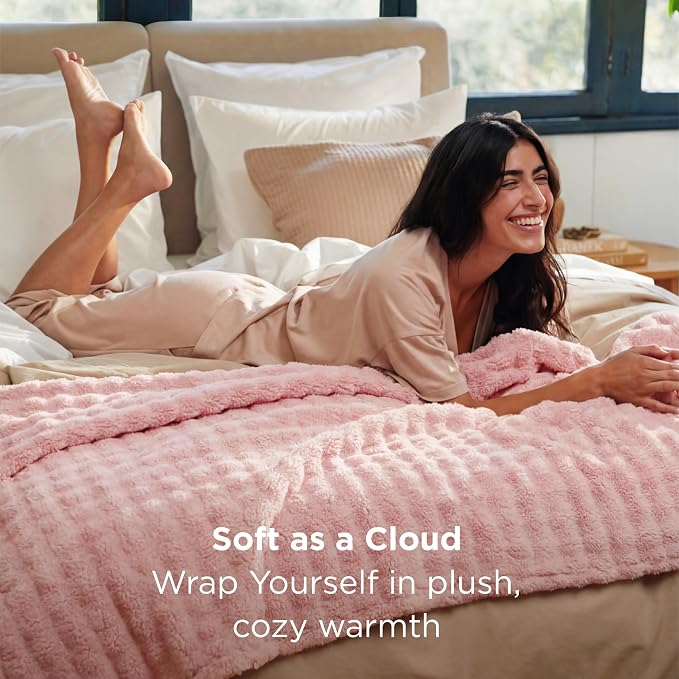 Bedsure 3D Fleece Bubble Blanket - GentleSoft Pink Full Blanket for Bed Sofa Room Decor - Luxury Soft Cozy Gifts for Women, Lightweight, All Seasons, Pink, 84"×90"