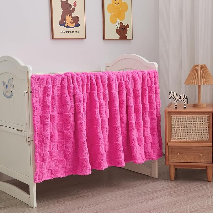 NEWCOSPLAY 3D Checkered Flannel Throw Blanket, Hot Pink Checkered, 50"x70" | Super Soft Cute Lightweight Decorative Premium Silky Fleece Blanket for Couch Sofa Bed, Gift for Women Men, All Season Use