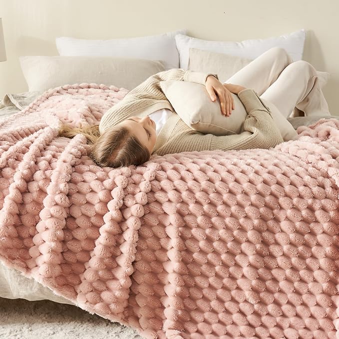 NEWCOSPLAY Fleece Clouds Cozy Throw Blanket for Couch, Pink, 50"x60" | Premium Silky Flannel Blanket, Soft Lightweight Fluffy Throw Blanket for Bed Sofa Decor, Gift for All Season Use
