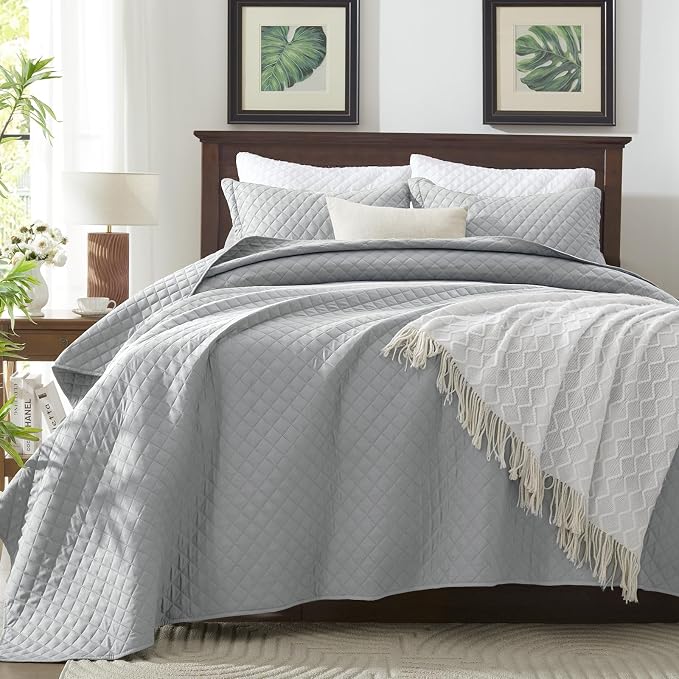 SunStyle Home Twin Quilt Set, Lightweight Bedding Bedspreads,Light Grey | Soft Coverlet With 2 Pillow Shams,Morden Style Quilts for All Season, Suitable for Bed,Couch,Bedroom,Guest Room,68"X86"