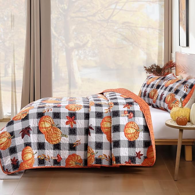 Fall Patchwork Quilt Set King Size, Pumpkin Maple Leaves Plaid Bedding Set | Thanksgiving Themed Bedspread with Black White Checkered Pattern, Soft Coverlet with 2 Pillowcases Autumn Home Decor Gift