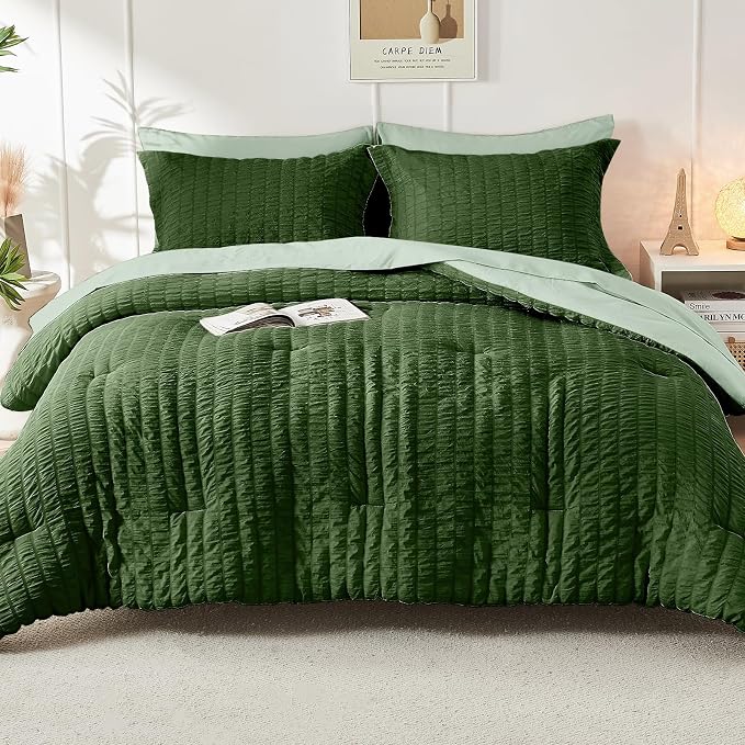 HYMOKEGE Dark Green/Sage Green Oversized Queen Comforter Set Seersucker 7 Pieces, All Season Luxury Bed in a Bag for Bedroom, Bedding Set with Comforter, Sheets, Pillowcases & Shams