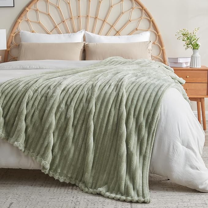 NEWCOSPLAY Fleece Ribbed Cozy Queen Blanket for Couch, Sage Green, 90"x90" | Premium Silky Flannel Blanket, Soft Lightweight Fluffy Throw Blanket for Bed Sofa Decor, Gift for All Season Use