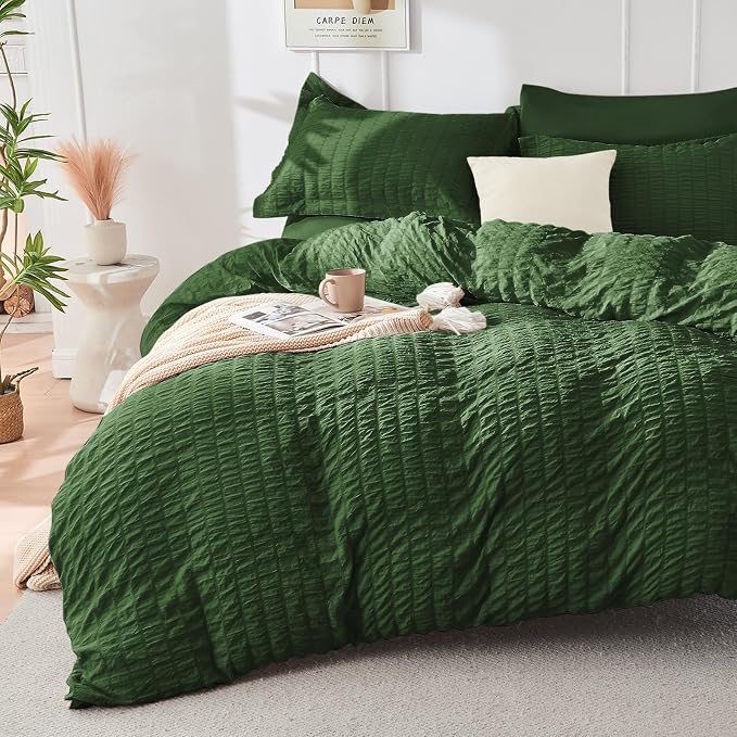 HYMOKEGE Dark Green Oversized King Comforter Set Seersucker 7 Pieces, All Season Luxury Bed in a Bag for Bedroom, Bedding Set with Comforter, Sheets, Pillowcases & Shams