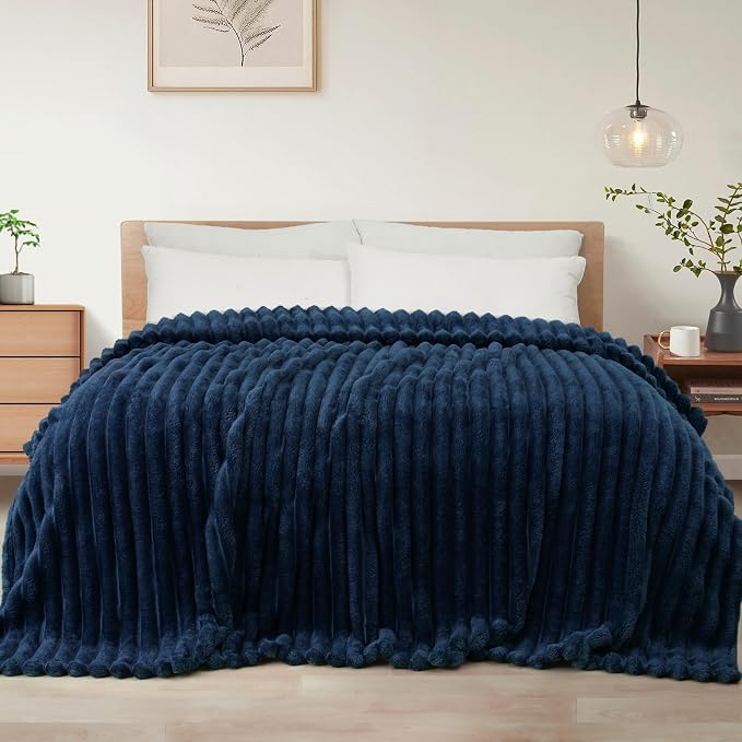 Exclusivo Mezcla Striped California King Size Fleece Blanket for Bed | Soft Breathable Cozy Bed Blankets, Lightweight Plush Fluffy Fuzzy Jacquard Decorative Blankets