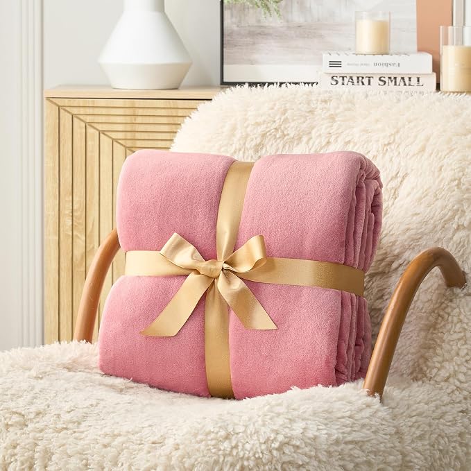 Hansleep Twin Fuchsia Fleece Blanket, Soft Flannel Bed Blanket | Fuzzy Cozy Blanket 60x80 Inches, Multi-use for Bed, Sofa, Couch, Travel, Camping, All Season Warm Lightweight Cover