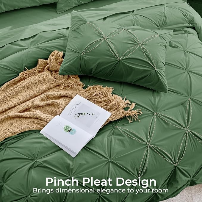Sasttie King Size Comforter Set, 7-Piece Bed in a Bag, Pintuck Bedding Set for All Season, Includes Comforter, Flat Sheet, Fitted Sheet, Pillowcases and Pillowshams, Forest Green