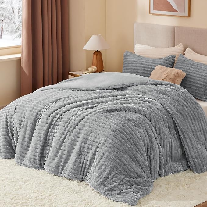 BEDELITE Fleece Twin/Twin XL Comforter Set, Fluffy Bed Set, Light Grey | Super Soft & Warm Bedding, Luxury Fuzzy Faux Fur Comforter for Winter, Heavy Plush Bedding, with 1 Pillowcase